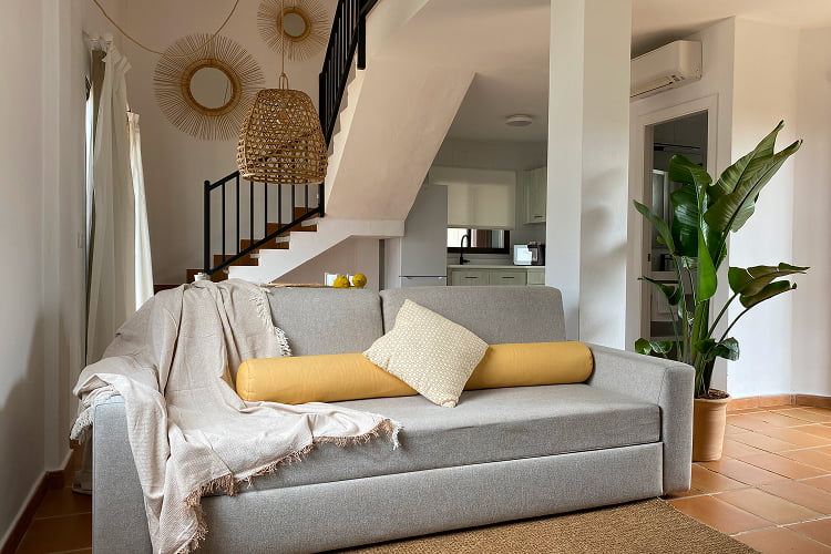 Duplex with terrace - 2 Living room with sofa bed and Mediterranean décor